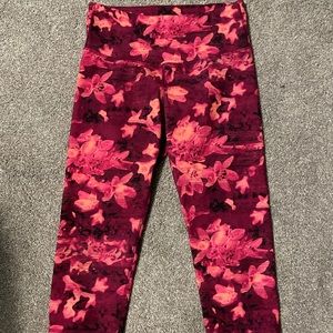 Old Navy Active Cropped Leggings, Size Large